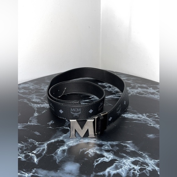 MCM Men's Claus Reversible Leather Belt Black & Silver AUTHENTIC - Picture 2 of 9